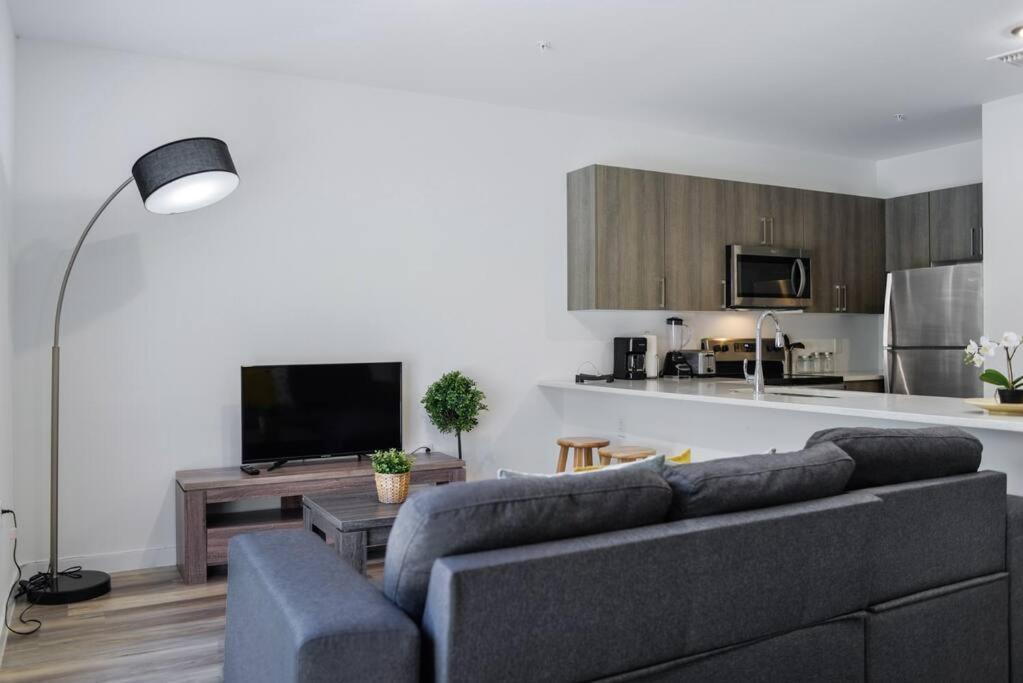 Awesome Townhouse 15 Minutes From The Beach Miami Buitenkant foto
