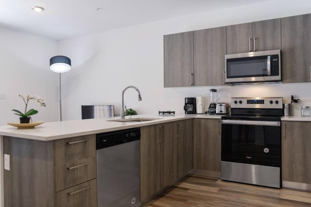 Awesome Townhouse 15 Minutes From The Beach Miami Buitenkant foto